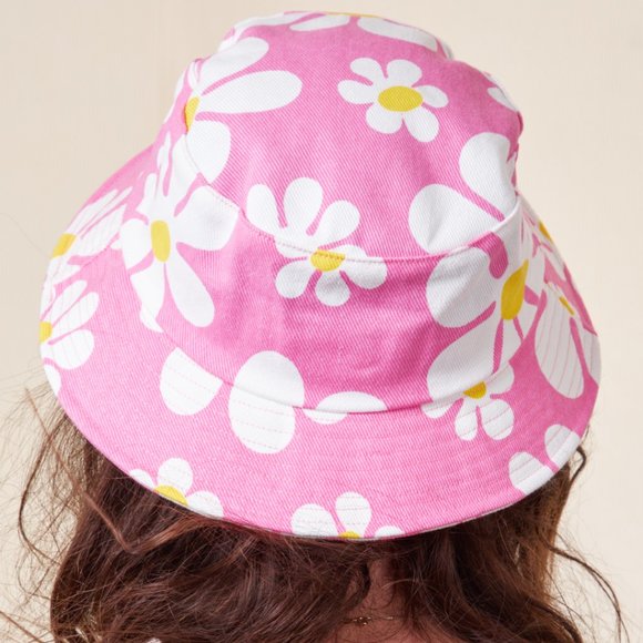 pink daisy bucket hat